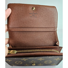Load image into Gallery viewer, Authentic Porte Monnaie Tresor