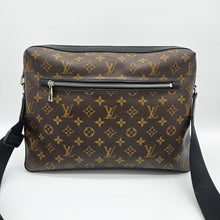 Load image into Gallery viewer, Authentic Torres Monogram Macassar