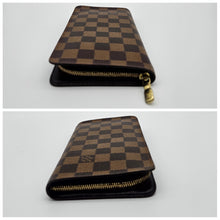 Load image into Gallery viewer, Authentic Damier Ebene Zippy Wallet vintage