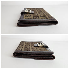 Load image into Gallery viewer, Authentic Zucchino Bifold Wallet