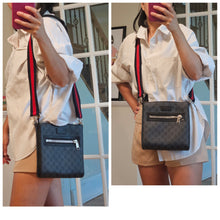 Load image into Gallery viewer, Authentic G G Supreme Ophidia Shoulder Bag Black