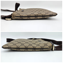 Load image into Gallery viewer, Authentic Gucci GG Supreme Shoulder Bag