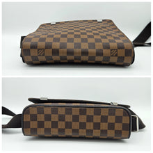 Load image into Gallery viewer, Authentic Damier Ebene District PM