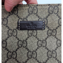 Load image into Gallery viewer, Authentic Gucci GG Supreme Shoulder Bag