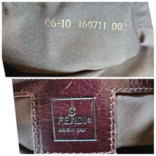 Load image into Gallery viewer, Authentic Zucca Messenger Bag