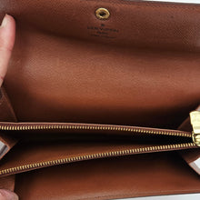 Load image into Gallery viewer, Authentic Sarah Wallet Vintage