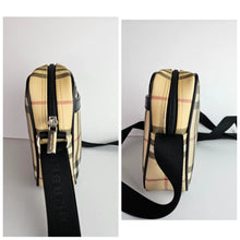 Load image into Gallery viewer, Authentic Burbrry Shoulder Bag

