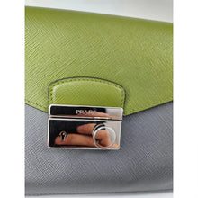Load image into Gallery viewer, Authentic Saffiano Lux Bi-color Sound Shoulder Bag Mercuro Edera
