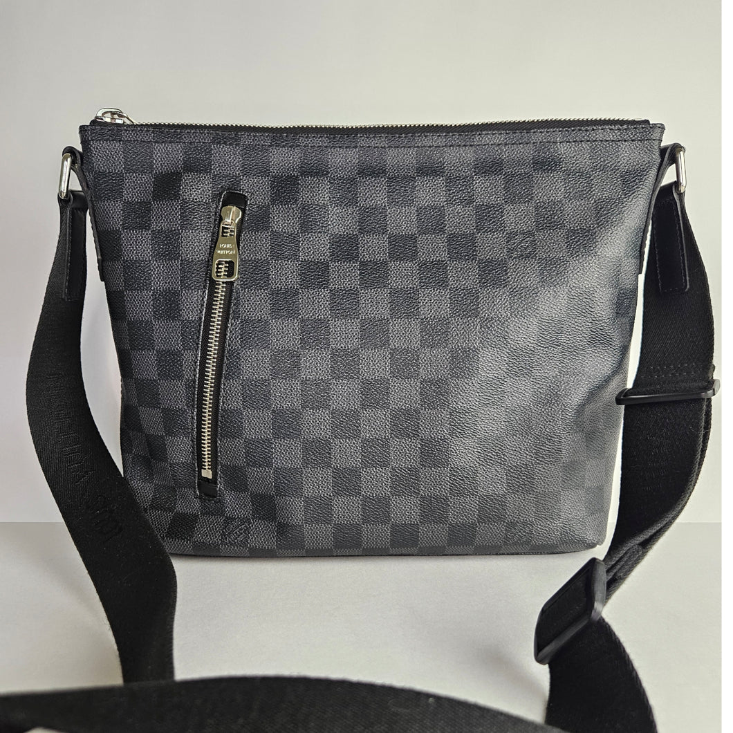 Authentic Damier Graphite Mick PM