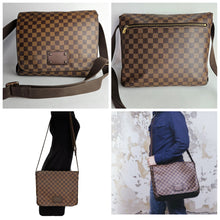 Load image into Gallery viewer, Authentic Damier Ebene Brooklyn MM
