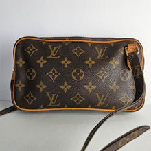 Load image into Gallery viewer, Authentic Pochette Marly Bandouliere
