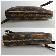 Load image into Gallery viewer, Authentic Pochette Marly Bandouliere
