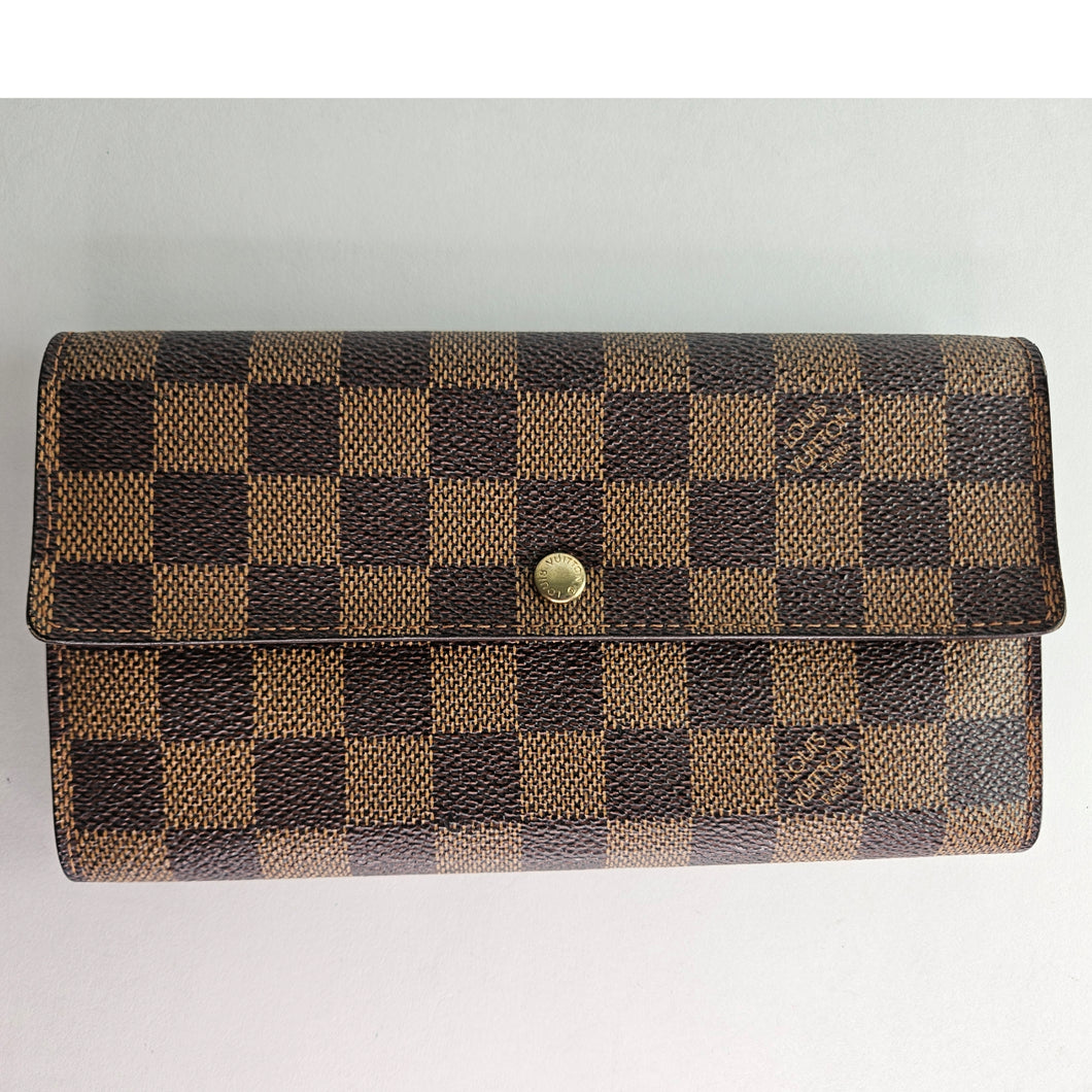 Authentic Damier Ebene Sarah Wallet