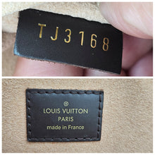 Load image into Gallery viewer, Authentic Damier Ebene Kensington
