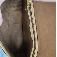 Load image into Gallery viewer, Authentic Monogram Sologne
