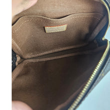 Load image into Gallery viewer, Authentic Bosphore bum bag
