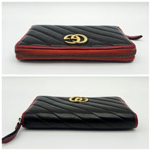 Load image into Gallery viewer, Authentic G G Leather Continental wallet

