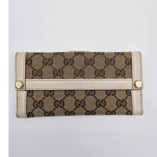 Load image into Gallery viewer, Authentic Gucci GG Charmy wallet #4261M
