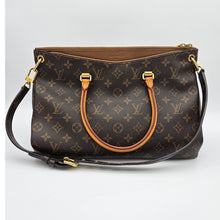 Load image into Gallery viewer, Authentic Monogram Pallas
