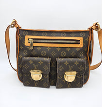 Load image into Gallery viewer, Authentic Monogram Hudson GM
