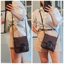 Load image into Gallery viewer, Authentic Zucchino Kamse Pochette Shoulder Bag
