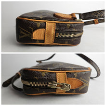 Load image into Gallery viewer, Authentic Pochette Marly Bandouliere
