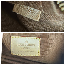 Load image into Gallery viewer, Authentic Bosphore bum bag

