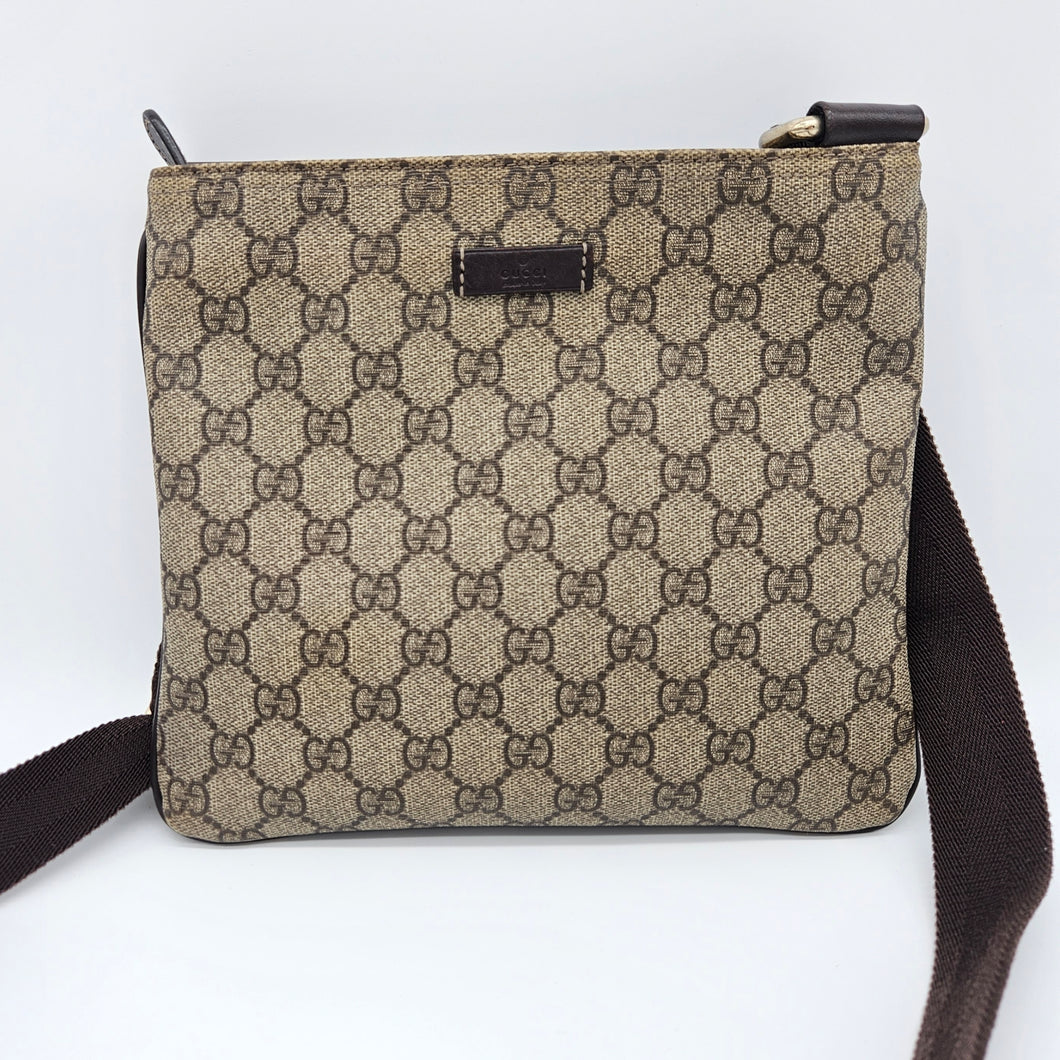 Authentic Gucci GG Supreme Shoulder Bag