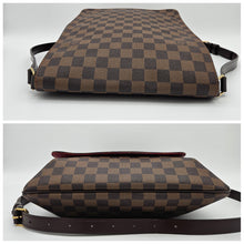 Load image into Gallery viewer, Authentic Damier Ebene Musette Salsa GM
