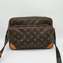 Load image into Gallery viewer, Authentic Monogram Nil
