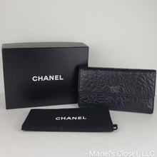 Load image into Gallery viewer, C C Black Camellia Lambskin Wallet
